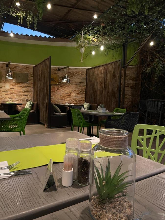 Planet Hotel Hollybum Lubumbashi Kültér fotó