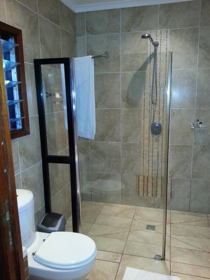 Planet Hotel Hollybum Lubumbashi Kültér fotó