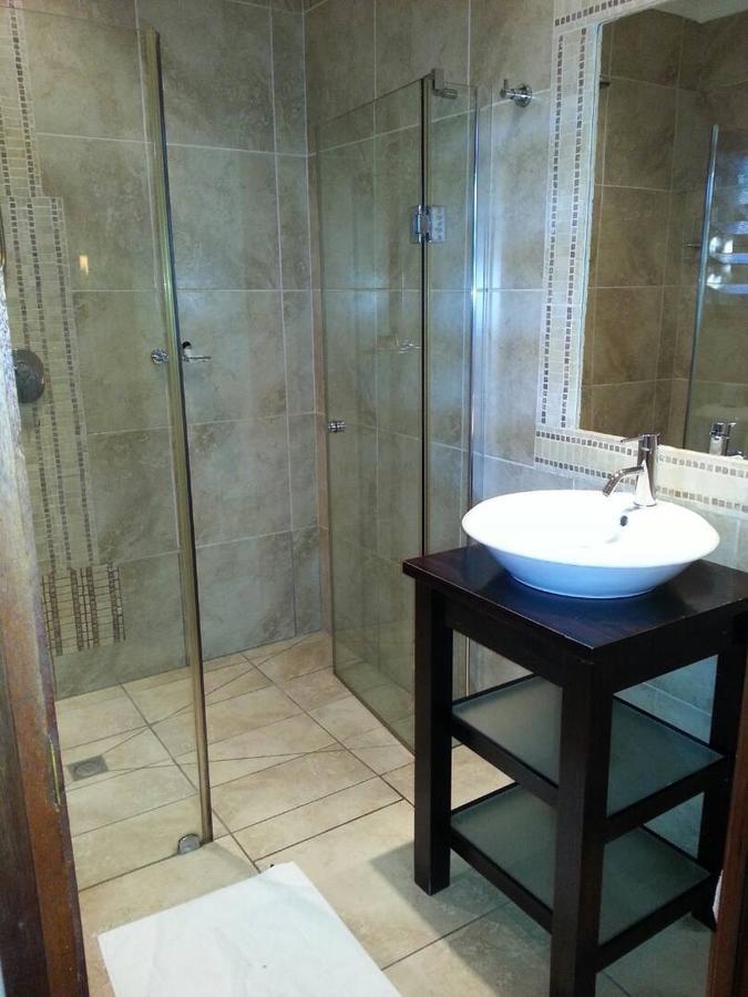Planet Hotel Hollybum Lubumbashi Kültér fotó